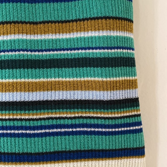 Green striped top - Picture 2 of 6